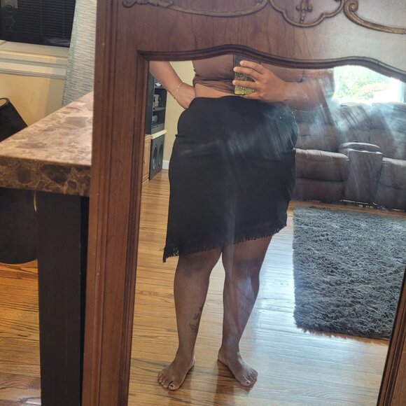 Fringe‎ Asymmetrical Black Skirt - Picture 6 of 6